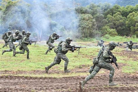 are taiwan and china at war